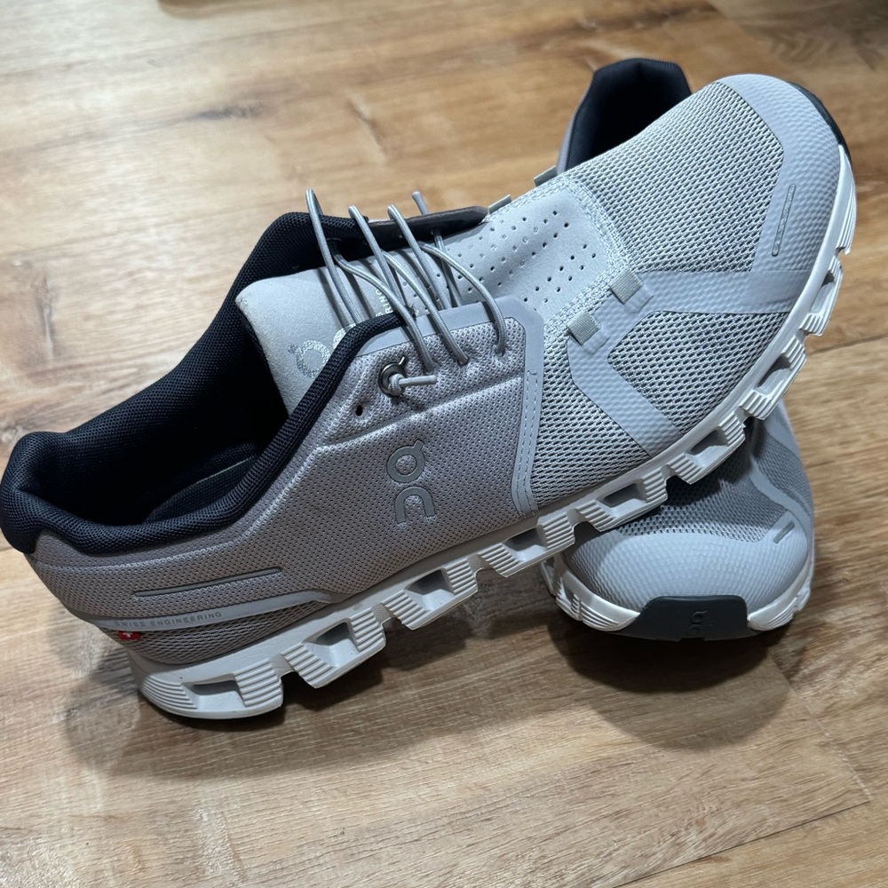 On Cloud 5 Swiss Engineering Glacier White/Gray size11